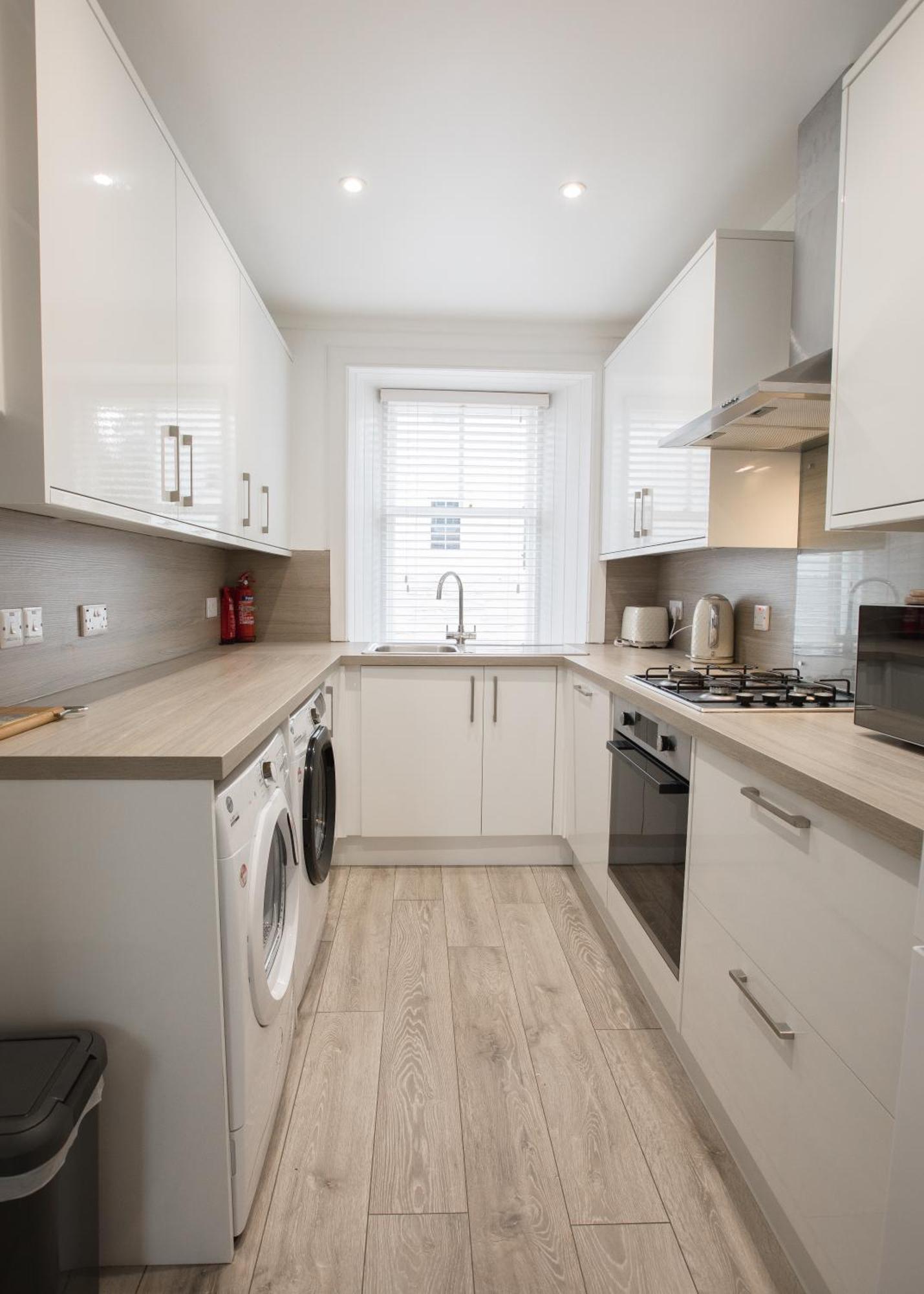 Taigh Beag 3 Birnam Place Apartment *