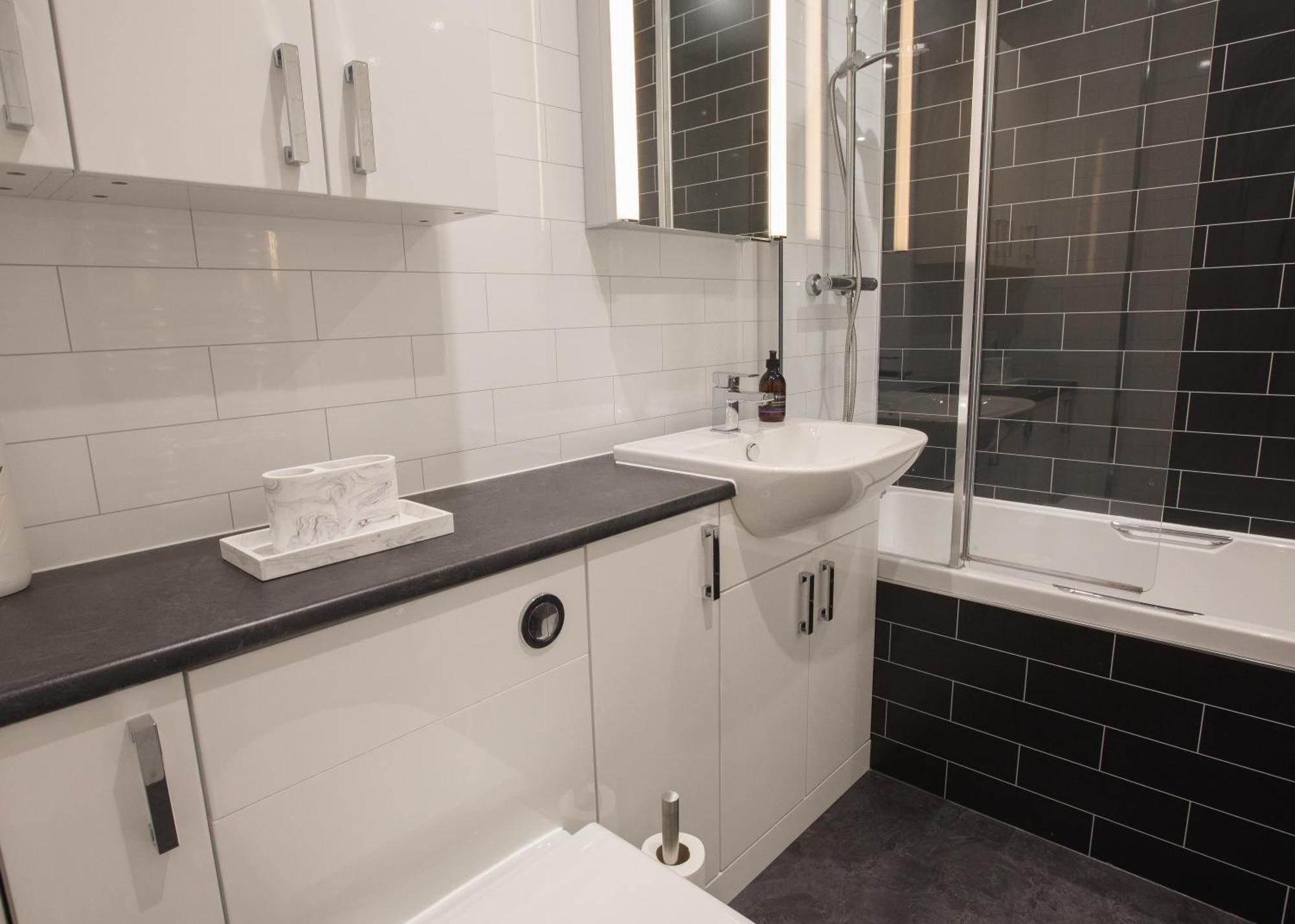 Taigh Beag 3 Birnam Place Apartment